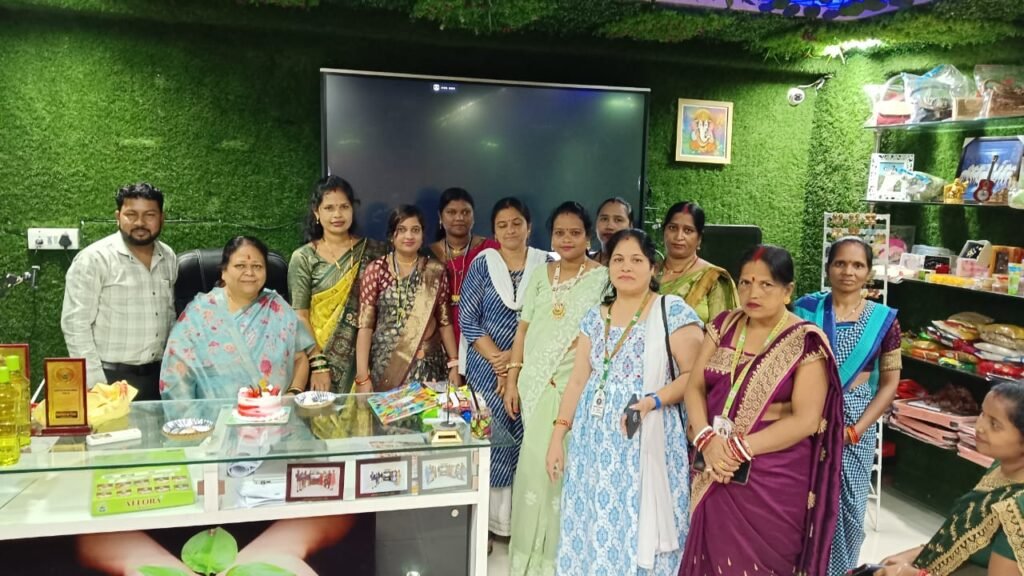 पूर्व महापौर रेणु अग्रवाल ने किया था फ्लोरा मैक्स का शुभारंभ, तस्वीर आई सामने….